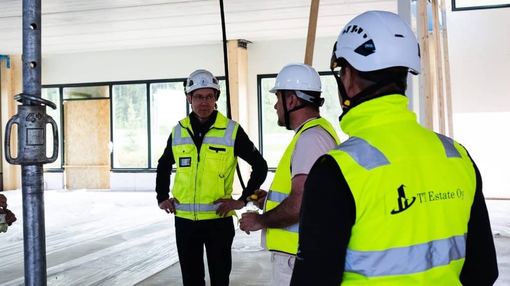 Myydään hallirakennus juuri sinun tarpeisiisi!  